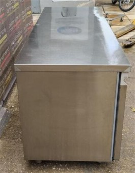 Ψυγείο Πάγκος Συντήρηση Με 3 Πόρτες 179x70x86Cm INOMAK Μεταχειρισμένο 